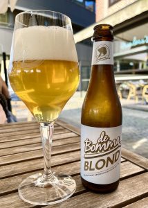 Het huisbier 'De Bomma Blond'foto © LekkerAntwerpen.be 2024