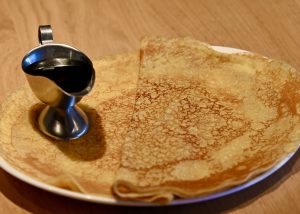 Pannenkoek 'Désiré de Lille' met laquemantsaus foto © LekkerAntwerpen.be 2024